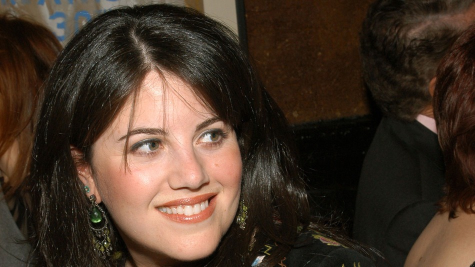 Mónica Lewinsky vuelve a la vida pública con un discurso y sumándose a Twitter Mónica-Lewinsky