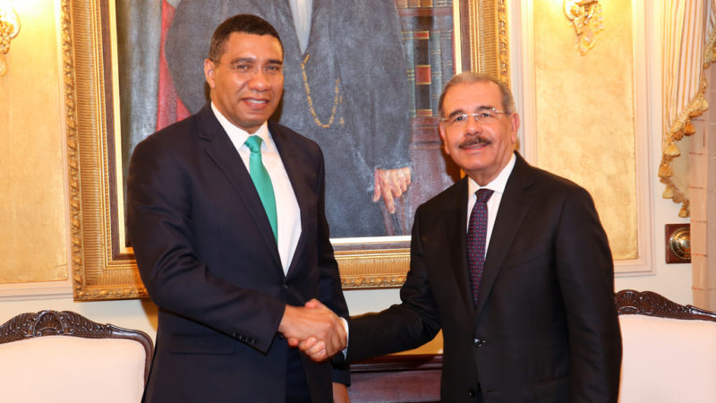 Presidente Danilo Medina recibe al primer ministro de Jamaica - El Sol de la Florida