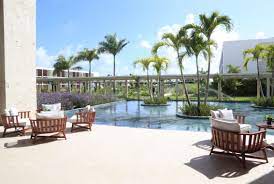 Live Aqua Beach Resort aportará 700 empleos directos y más de 2000  indirectos | TurisDom: Noticia de turismo en Dominicana, hoteles, playas,  excursiones.