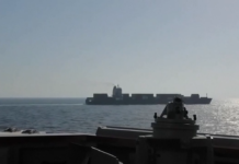 Trump ordena a la Armada de EEUU abrir fuego contra cualquier embarcación de Irán que mine el estrecho de Ormuz