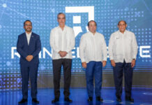 Presidente Luis Abinader lanza programa “RD Inteligente” para capacitar a un millón de dominicanos en inteligencia artificial de manera gratuita. Respalda laboratorio semiconductores de la PUCMM